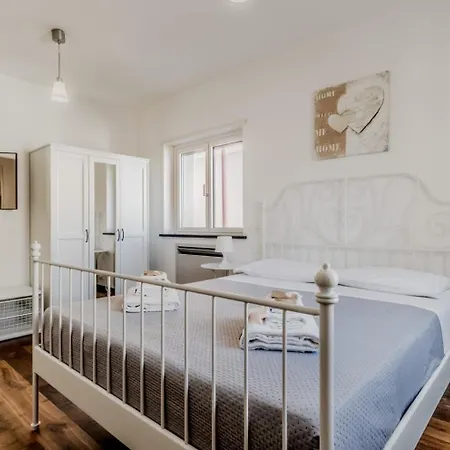 Monteverde Sunny Апартаменты Рим